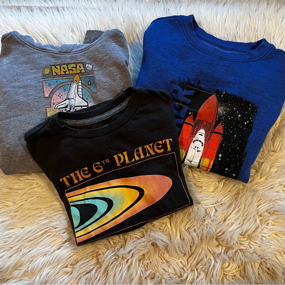 Cat & Jack/Old Navy Kids' Space Adventure Tee and Sweat Shirt Gray, Black, Blue